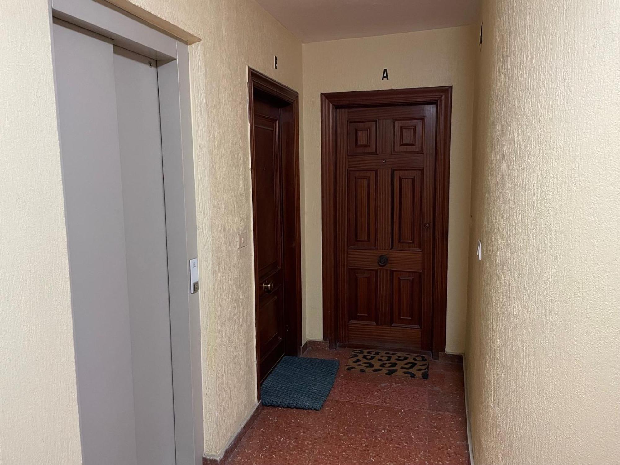 Centrico Piso En Calle Floranes